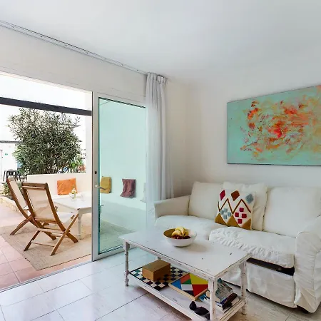 Surf House Next To The Beach, Pool & Tennis - 2 Double Apartment *