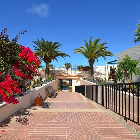 Surf House Next To The Beach, Pool & Tennis - 2 Double Corralejo